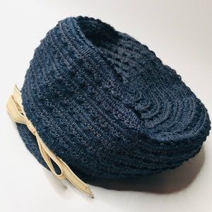 VTG 50s 60s ‘An Everitt Original’ Pillbox Hat Navy Blue Woven Fabric Cream Bow